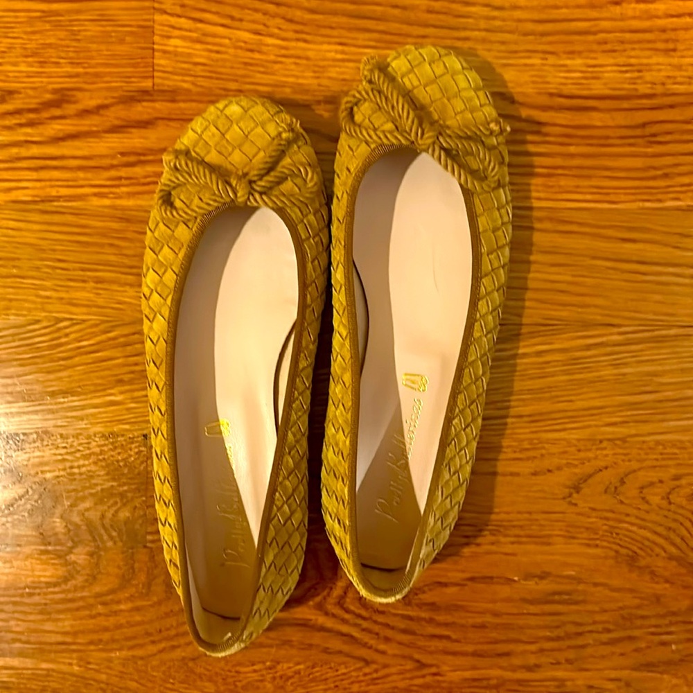 Suede pretty ballet flats